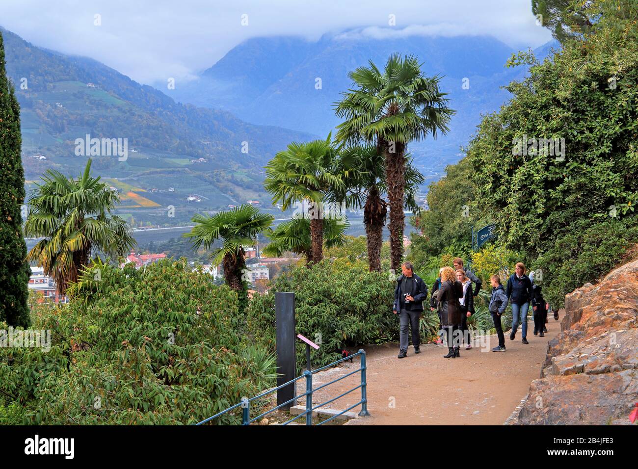 Tappeinerweg über der Stadt, Meran, Adige Valley, Burgraviato, Südtirol, Italien Stockfoto