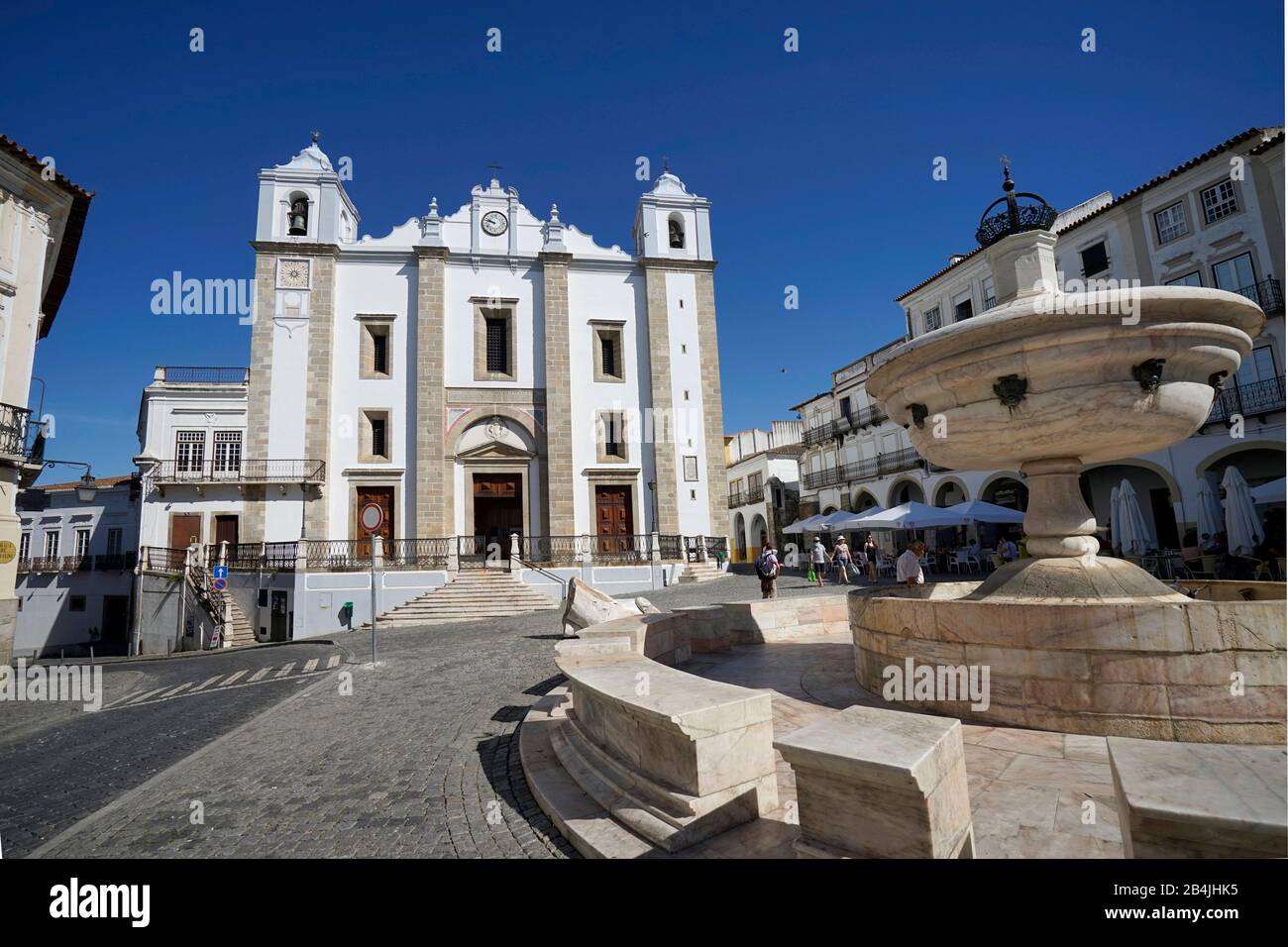 Europa, Portugal, Region Alentejo, Evora, Praca do Giraldo, Giraldo-Platz, Igreja de Santo Antao, Kirche Santo Antao Stockfoto