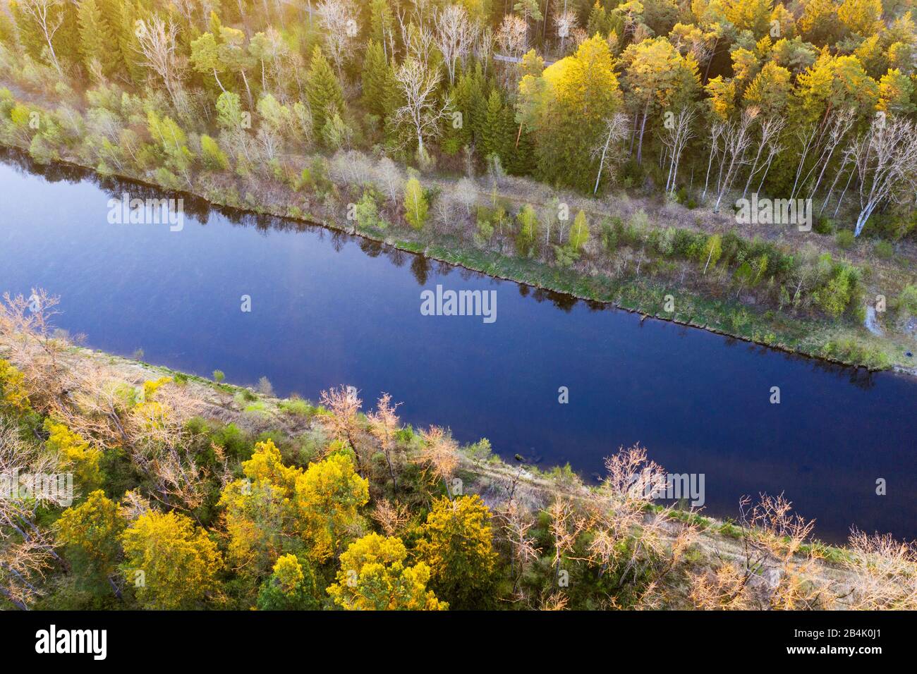 Wertach bei Inningen, bei Augsburg, Drohnenaufnahme, Schwaben, Bayern, Deutschland Stockfoto