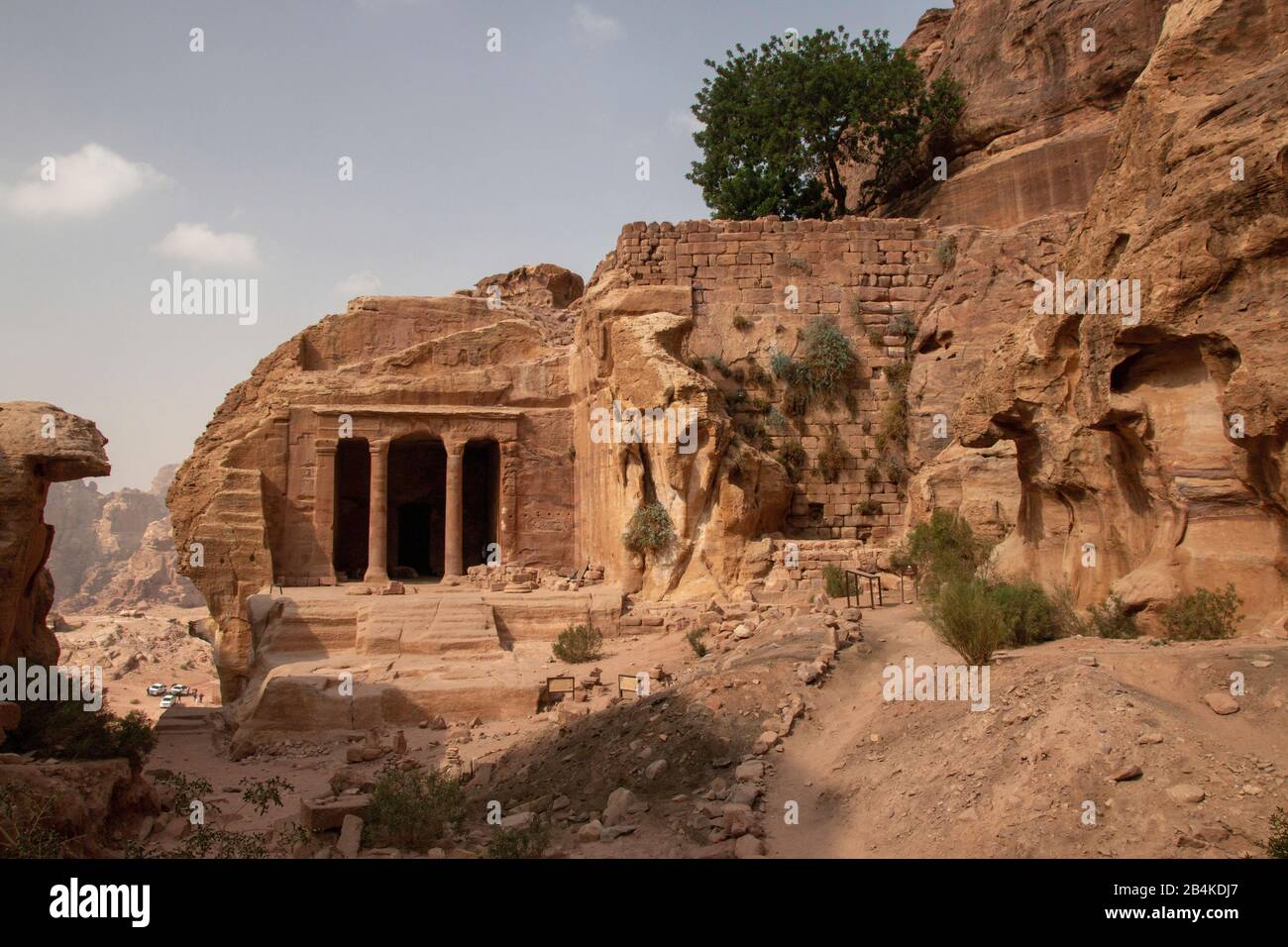 Jordan, Petra, Blick auf die Felsenstadt Petra, UNESCO-Weltkulturerbe. Stockfoto