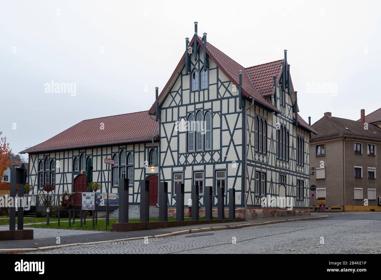 Deutschland, Thüringen, Schmalkalden, Fachwerk, ehemalige Sporthalle der alten Schule, 1865 erbaut, 2015 renoviert, heute Festhalle mit Tanzstudio, Schmalkalden. Stockfoto