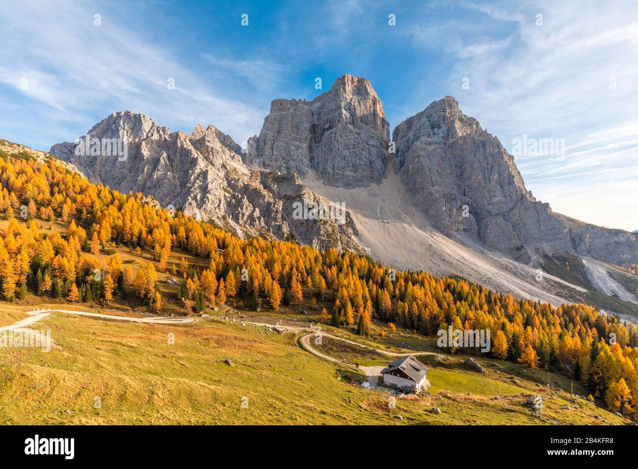 Pelmo, die Nordseite in der Nähe der Citta di Fiume Hütte, der Dolden, der Borca di Cadore, Belluno, Venetien, Italien Stockfoto