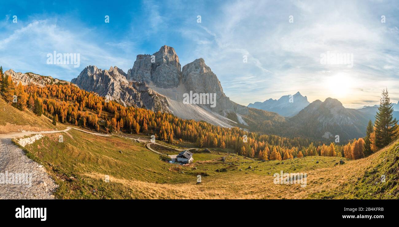 Pelmo, die Nordseite in der Nähe der Citta di Fiume Hütte, der Dolden, der Borca di Cadore, Belluno, Venetien, Italien Stockfoto