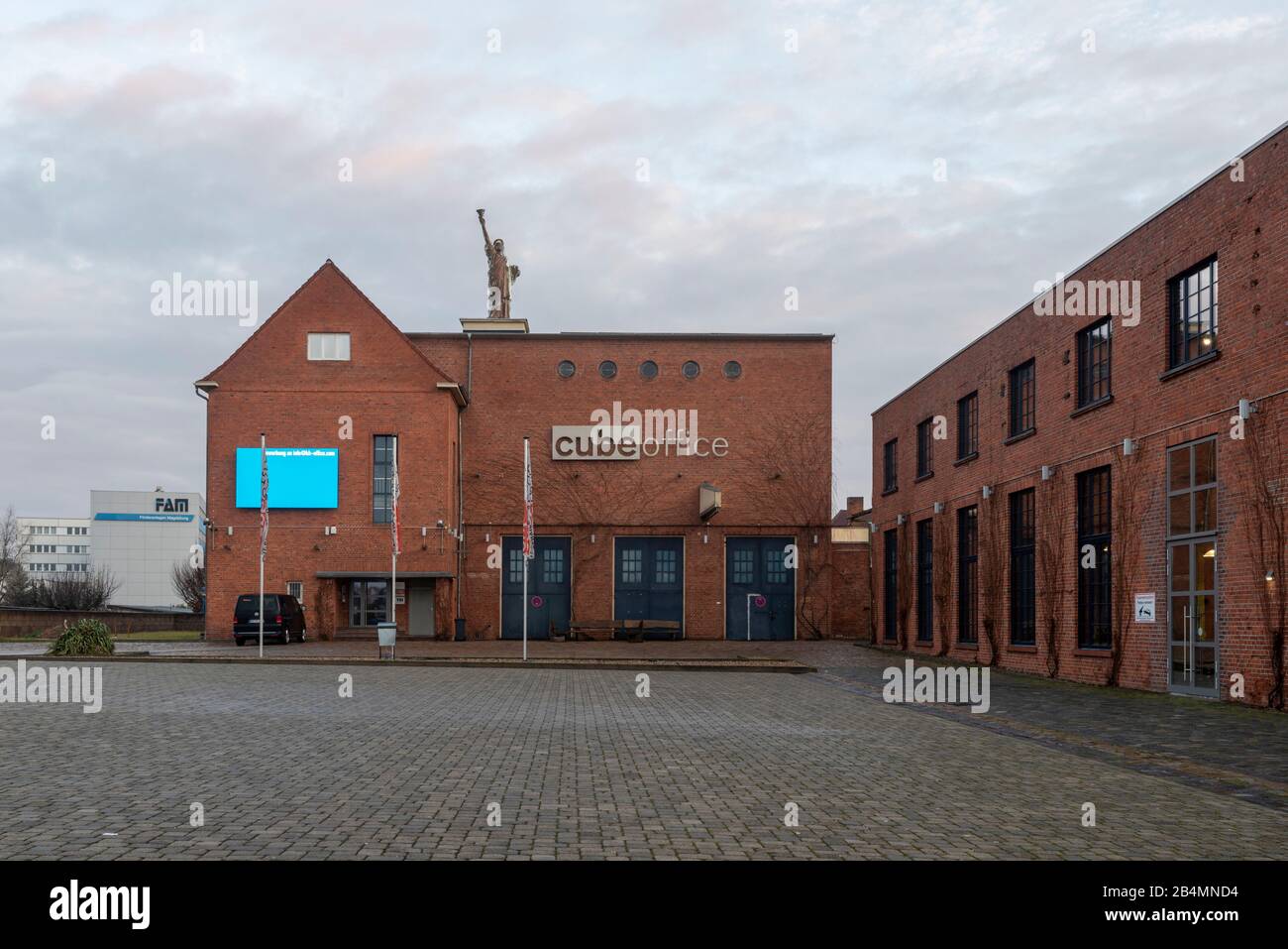 Statuenwürfel Fotos und Bildmaterial in hoher Auflösung Alamy