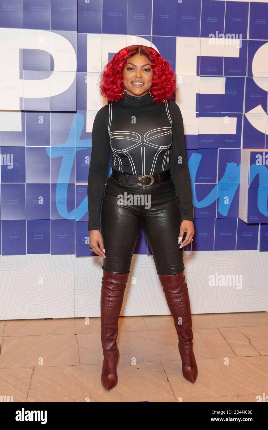 New YORK, NY - 06. MÄRZ: Taraji P. Henson besucht den American Express Launch Employee Appreciation Day am Grand Central Terminal Vanderbilt Hall im März Stockfoto