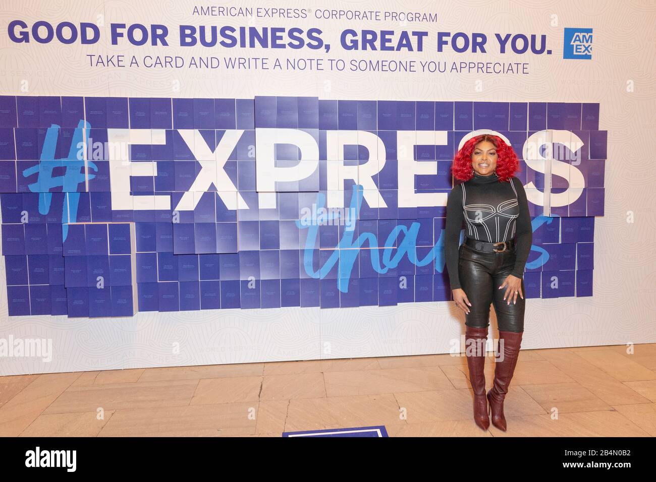 New YORK, NY - 06. MÄRZ: Taraji P. Henson besucht den American Express Launch Employee Appreciation Day am Grand Central Terminal Vanderbilt Hall im März Stockfoto