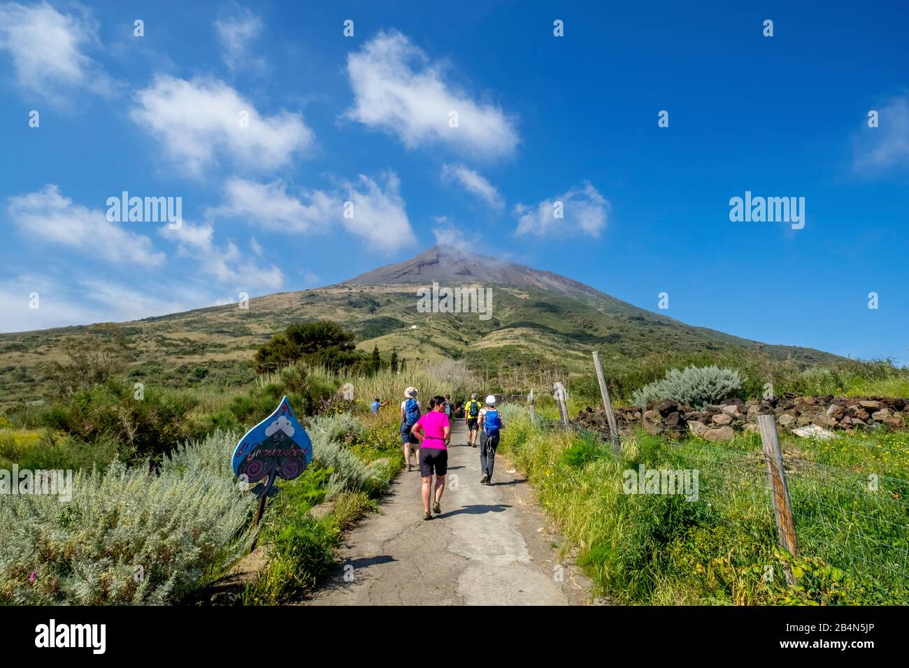 Wanderung zum Gipfel Stromboli, Stromboli, Äolischen Inseln, Äolischen Inseln, Tyrrhenischem Meer, Süditalien, Europa, Sizilien, Italien Stockfoto
