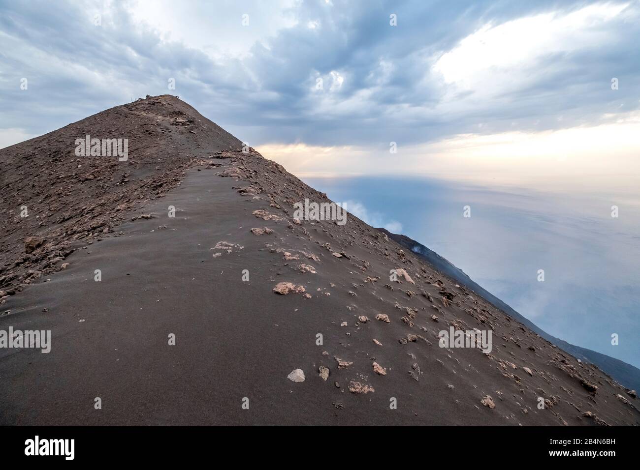 Gipfel des Vulkans Stromboli, Lipari, Äolische Inseln, Äolische Inseln, Tyrrhenisches Meer, Süditalien, Europa, Sizilien, Italien Stockfoto