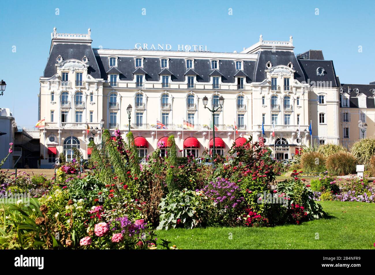 Das Grand Hotel. Cabourg ist ein Badeort in der französischen Region Normandie im Département Calvados. Stockfoto