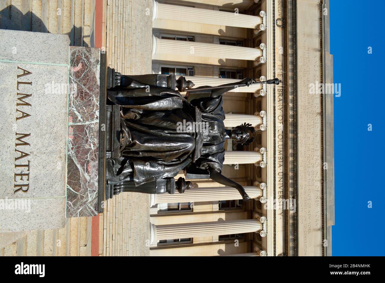 Die Columbia University ist eine private Forschungsuniversität der Ivy League in New York City, Alma Mater Statue Stockfoto Die Columbia University ist eine private Forschungsuniversität der Ivy League in New York City, Alma Mater Statue Stockfoto