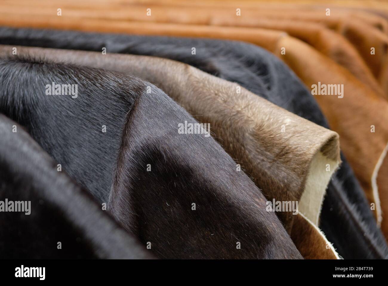 Moderner Teppich aus Kunstleder. Nahaufnahme. Stockfoto