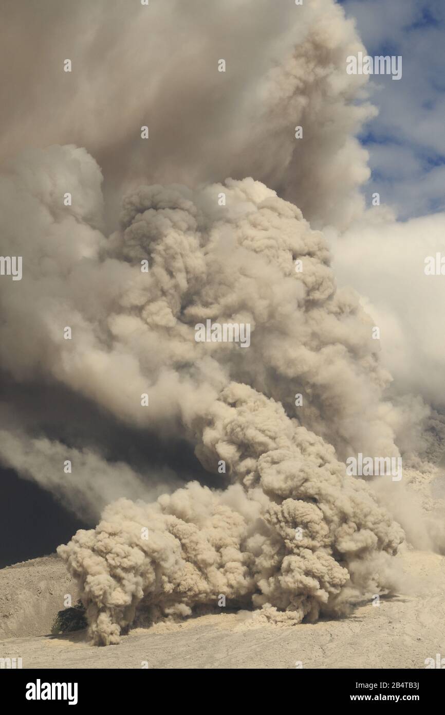 Pyroklastischer Fluss, sinabung-vulkan Stockfoto