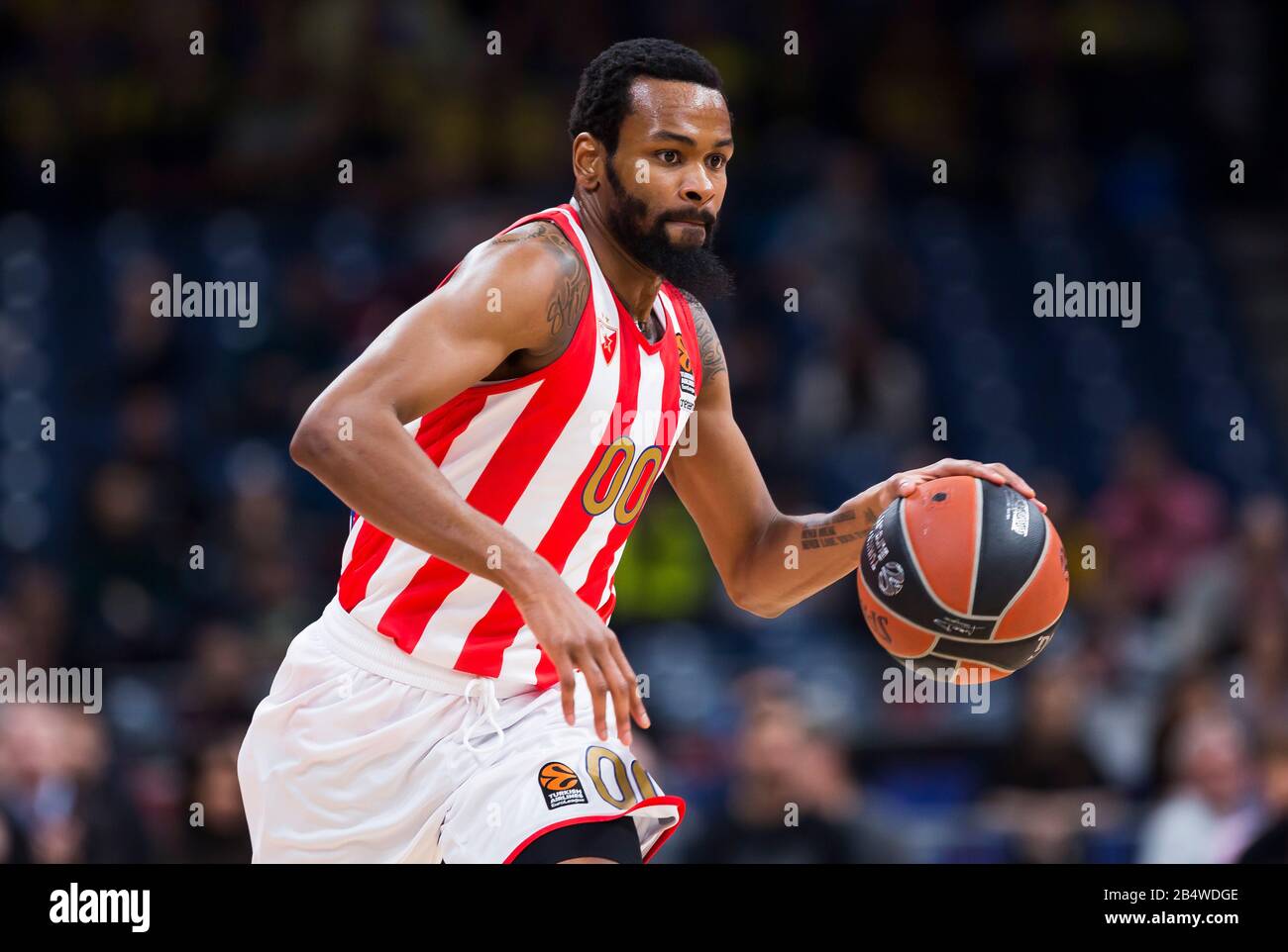 Belgrad, Serbien. März 2020. Kevin Punter von Crvena Zvezda mts Belgrad fährt zum Korb. Kredit: Nikola Krstic/Alamy Live News Stockfoto
