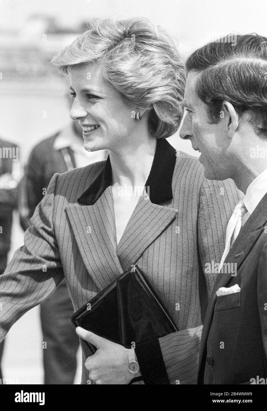 Der Prinz und die Prinzessin von Wales verließen Heathrow im April 1986. Stockfoto