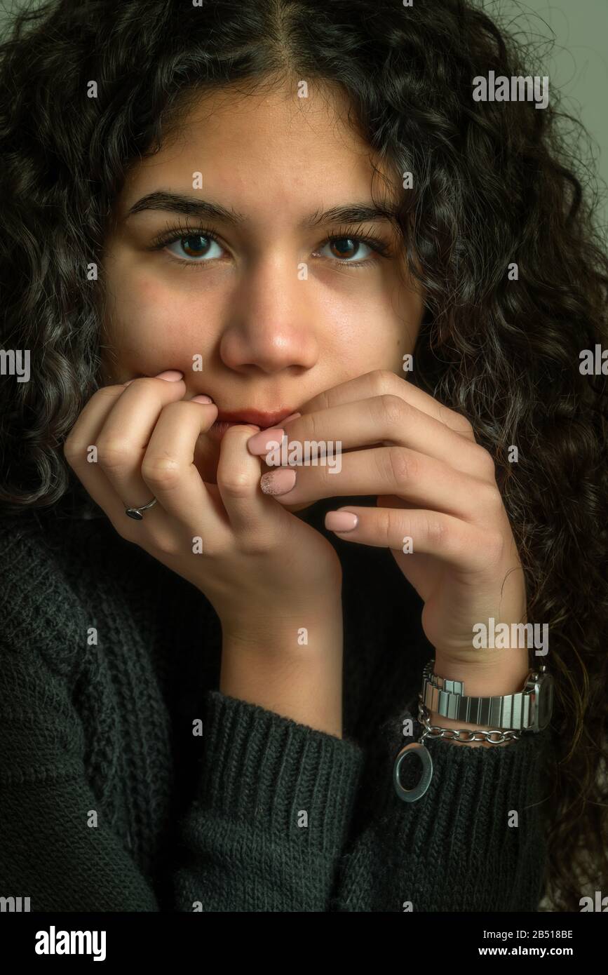Teenager-Porträt Nahaufnahme junge Frau penibel Stockfoto