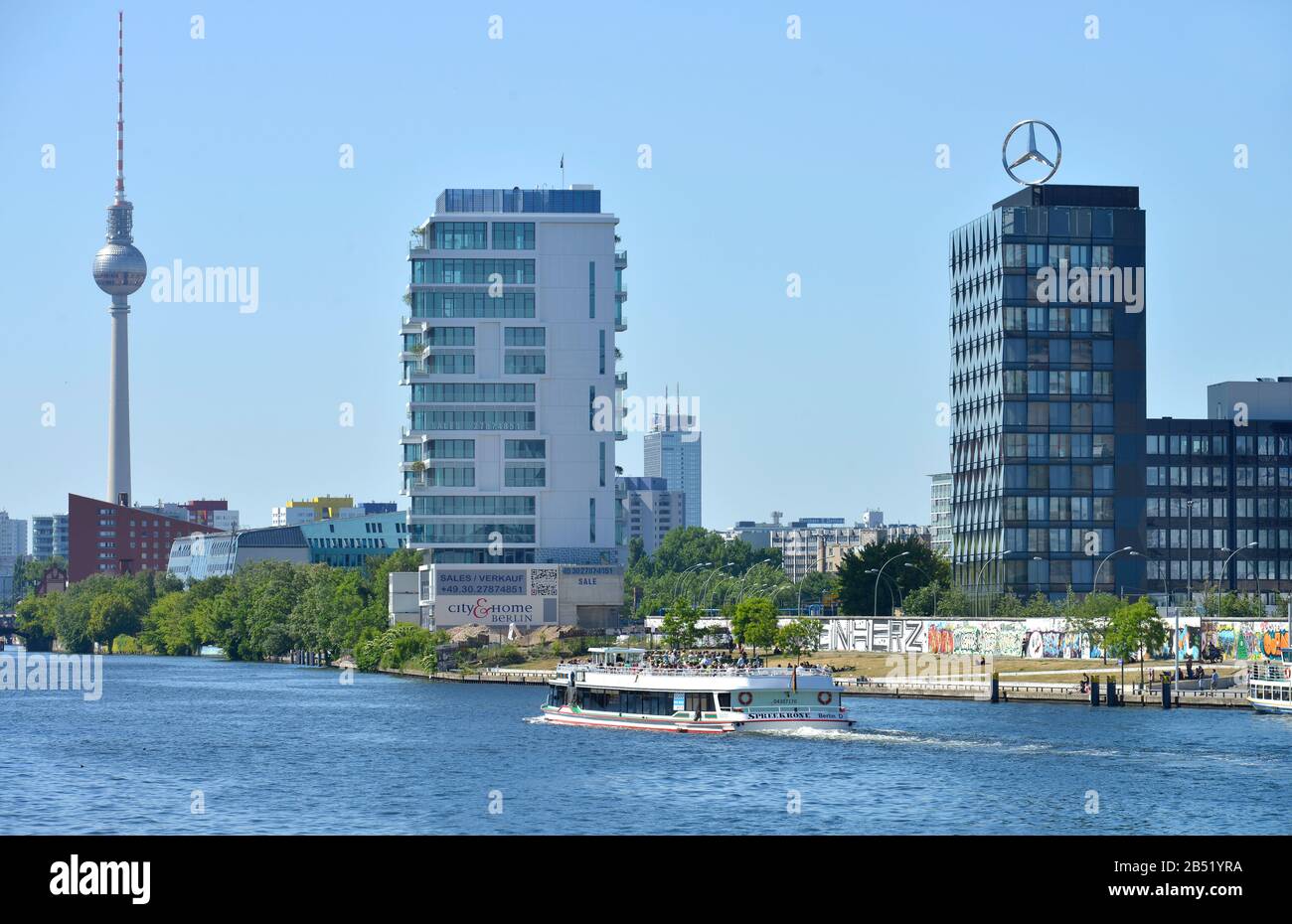 Mercedes Benz Haus Stockfotos Und Bilder Kaufen Alamy