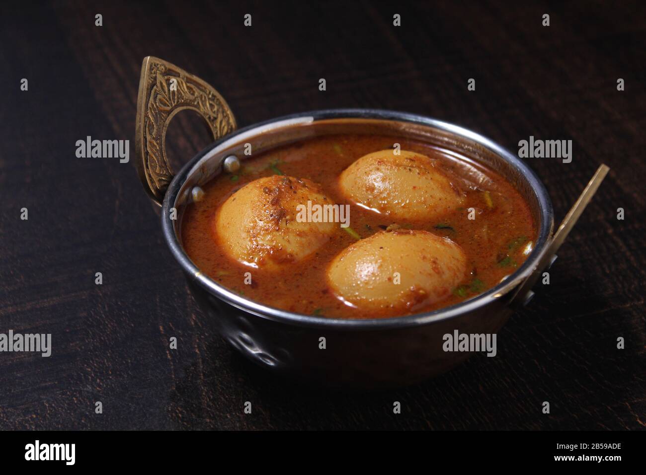 Indische Küche, Eierkrähe Stockfoto