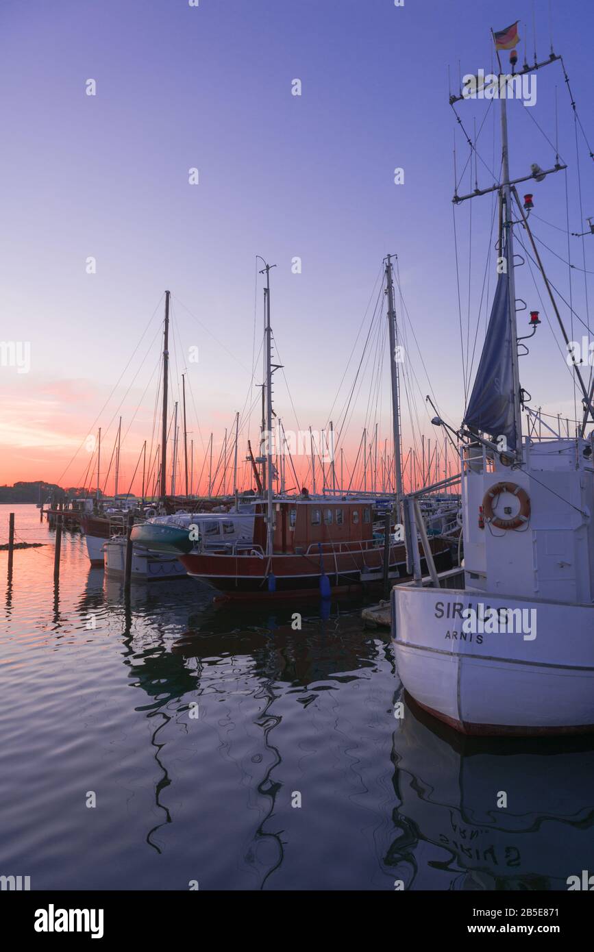 Marina von Maasholm, eine kleine Fischergemeinde an der Schlei Fjord, Ostsee, Schleswig-Holstein, Norddeutschland, Europa, Stockfoto