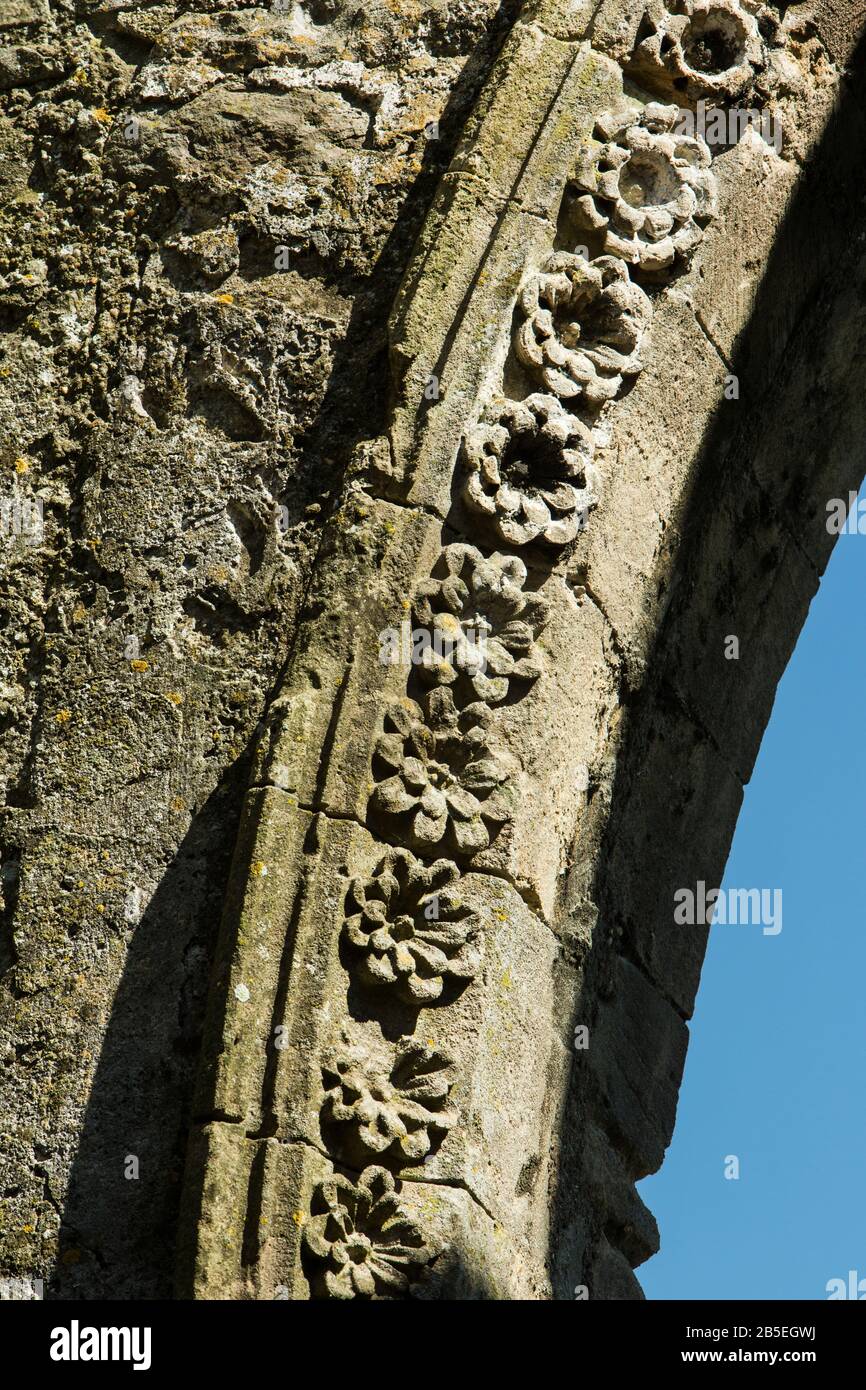 Details zu den Steinbögen im Schloss Chepstow UK Stockfoto