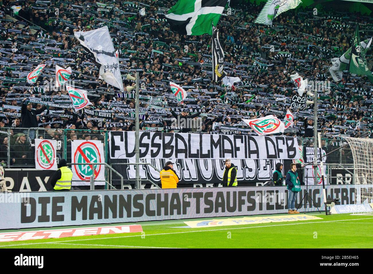 Fussballmafia Stockfotos Und Bilder Kaufen Alamy