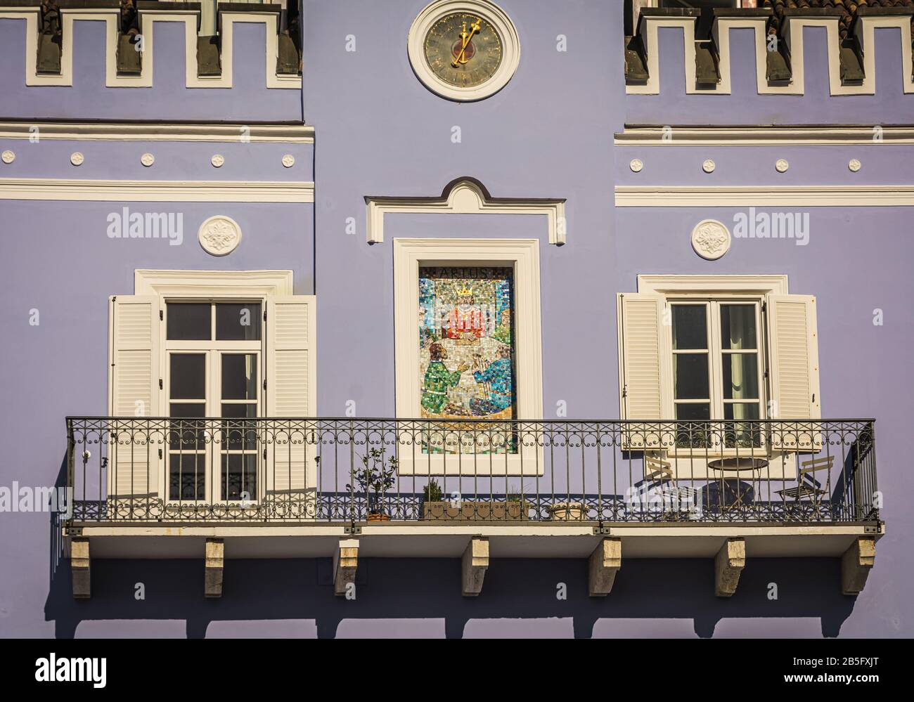 Charakteristisches Gebäude mit erstaunlichen Details im historischen Zentrum der Stadt bolzano in Südtirol. Trentino Alto Adige, Norditalien, Europa Stockfoto