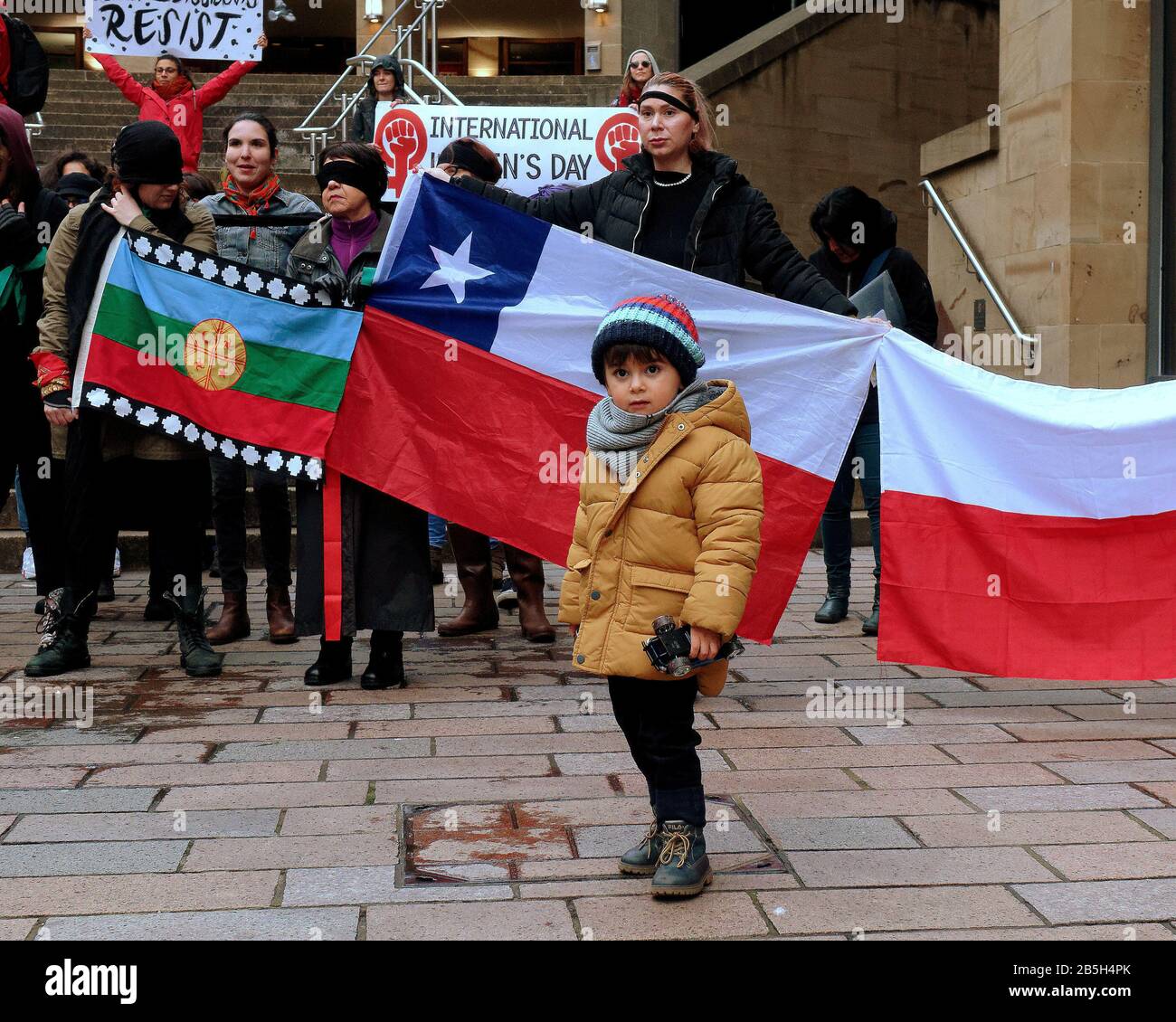 Glasgow, Schottland, Großbritannien, 8. März 2020: Der internationale Frauentag hat eine march4Women auf der Style-Meile der Scotland Buchanan Street gesehen. Copywrite Gerard Ferry/Alamy Live News Stockfoto