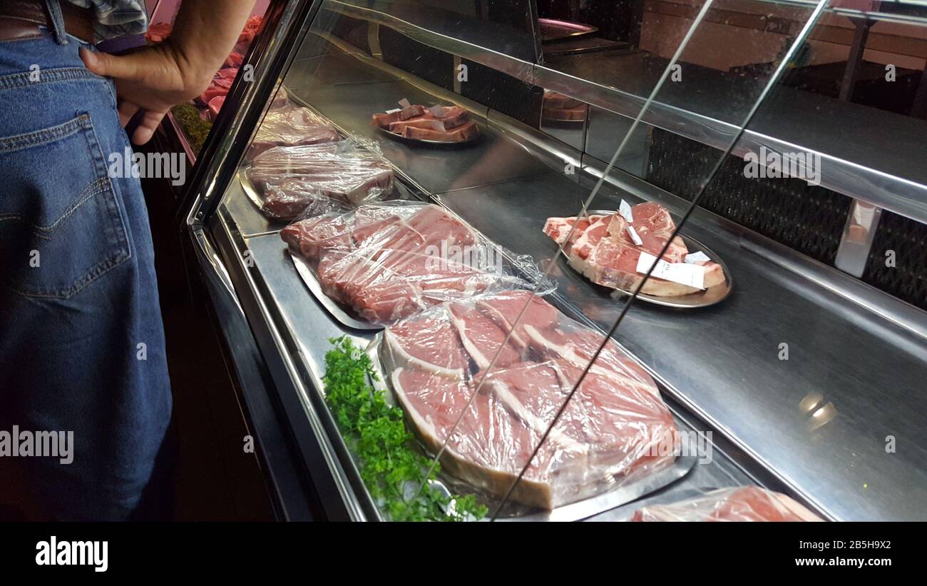 Pretoria, Südafrika - 08. feb. 2019: Frisches Fleisch von Maders Slaghuis in Pretoria ist eine Metzgerei und ein Museum im selben Gebäude. Essen Sie gutes Essen und SE Stockfoto