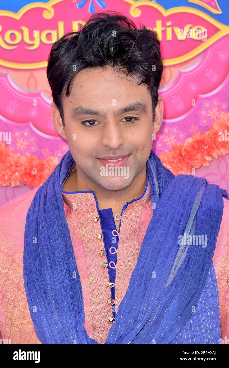 Nirav Bhakta bei der Premiere des Disney Junior TV-Seire 'Mira, Royal Detective' im Walt Disney Studios Main Theatre. Burbank, 7. März 2020. Nutzung weltweit Stockfoto