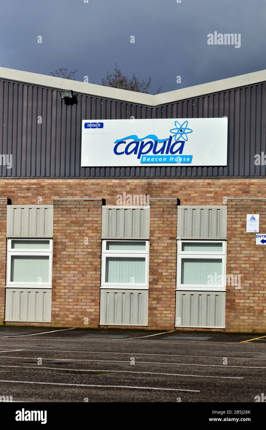 Stone/Großbritannien - 8. März 2020: Capula-Firmenlogo im Opal Business Park in Stone, Staffordshire. Stockfoto