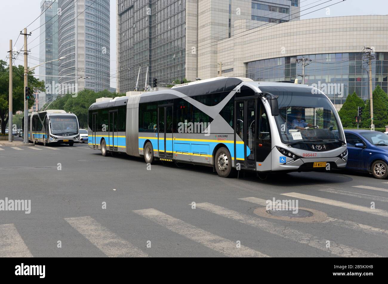 Bus Rapid Transit Linie 3 Trolleybusse in der Asian Games Dorf, Peking, China Stockfoto