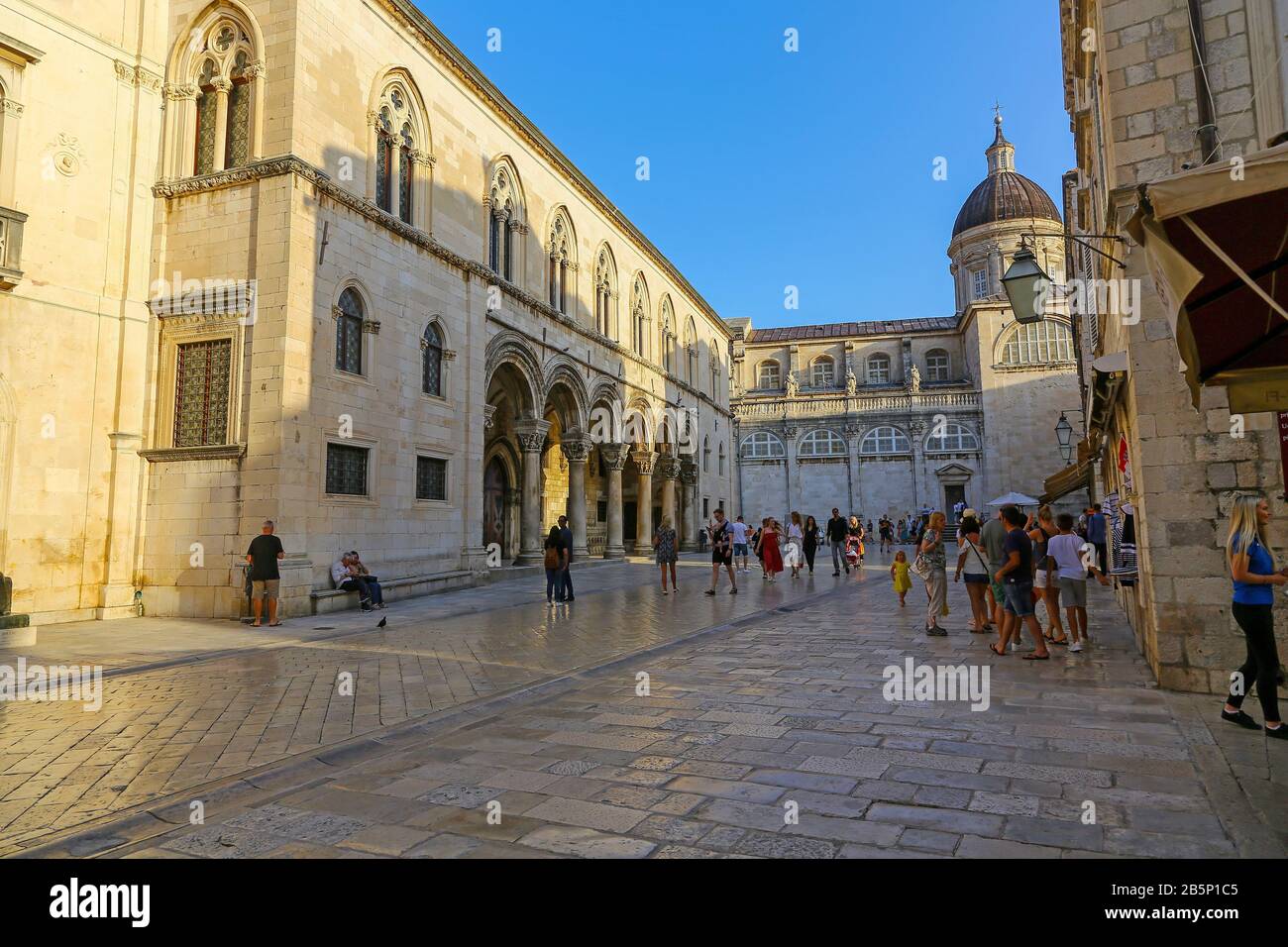 Der Rektorenpalast und das Rathaus, die Altstadt, Dubrovnik, Kroatien Stockfoto