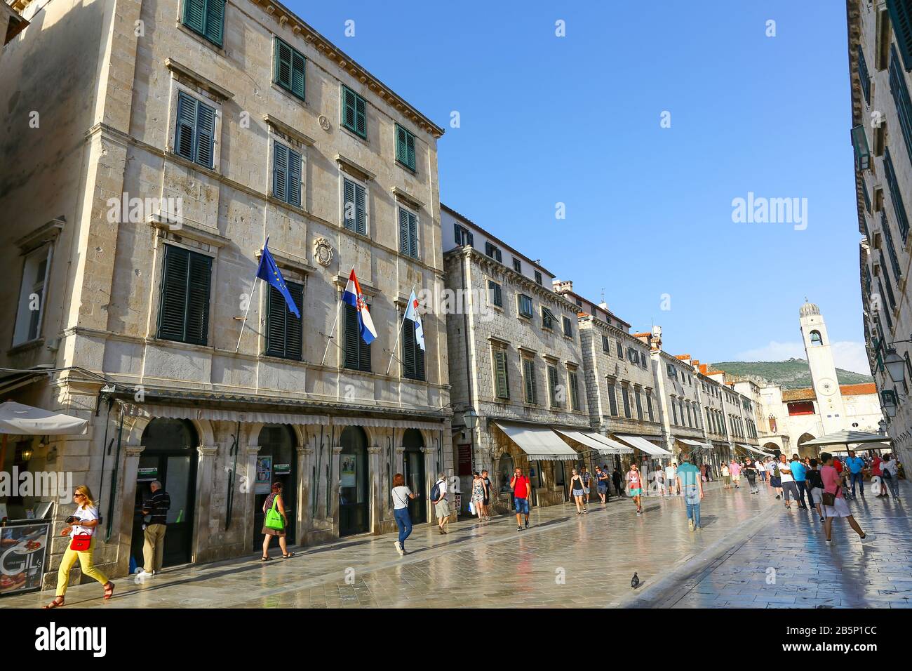 Touristen auf Dem Stradun, Dubrovnik, Kroatien Stockfoto