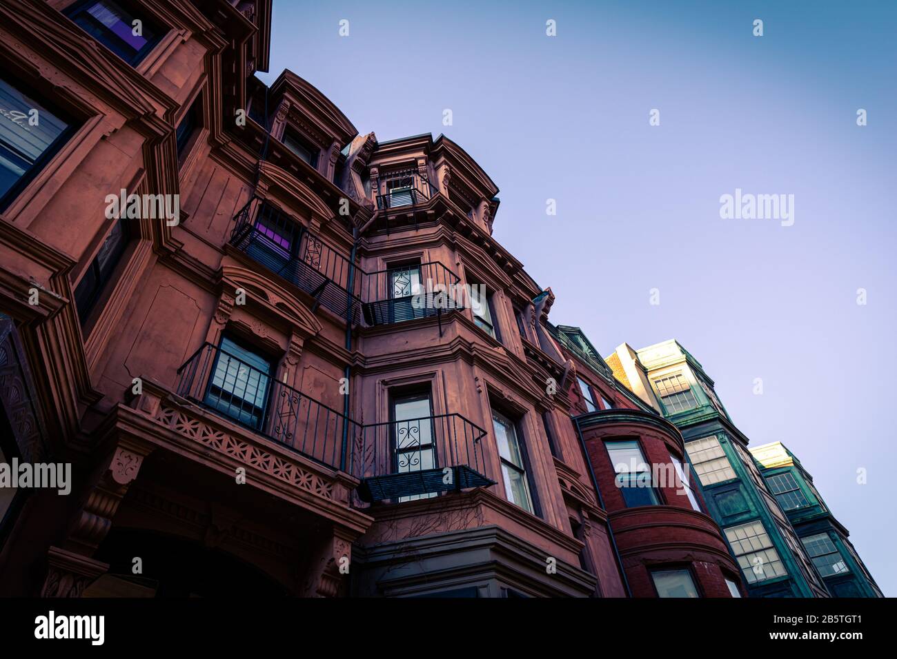 Boston MA USA - ca. märz 2020 - Newbury Street, im Gebiet Back Bay in Boston Stockfoto