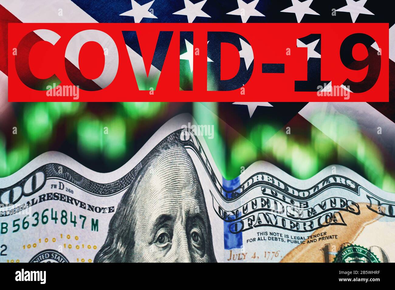 Das Konzept der Aktienfinanzmärkte stürzt auf Coronavirus-Ängste ab. US-Dollar-Rechnungen auf dunklem Hintergrund mit Wechselkursdynamik und Wort COVID-19, D Stockfoto