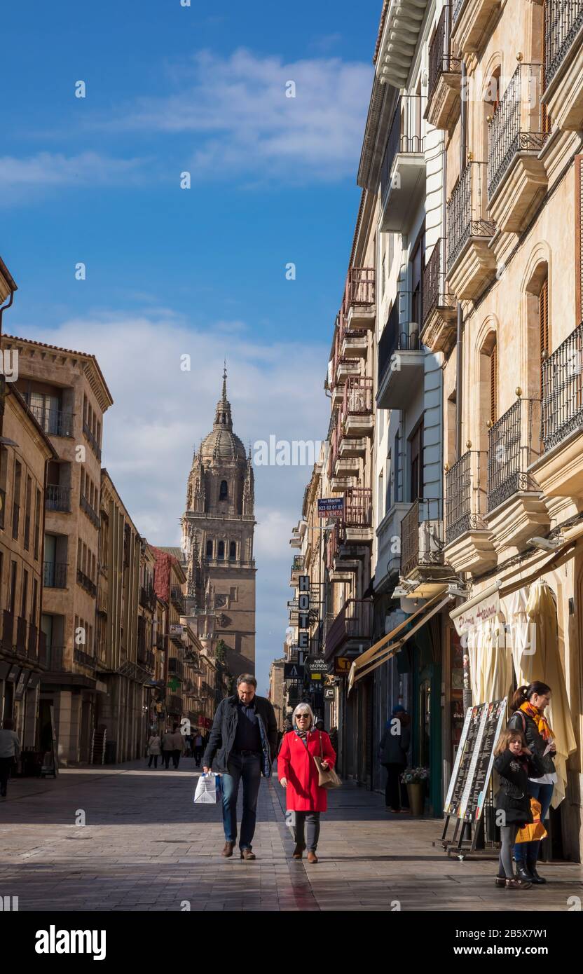 Salamanca, Spanien; April/21/2019; Altstadt von Salamanca - UNESCO-Weltkulturerbe. Stockfoto