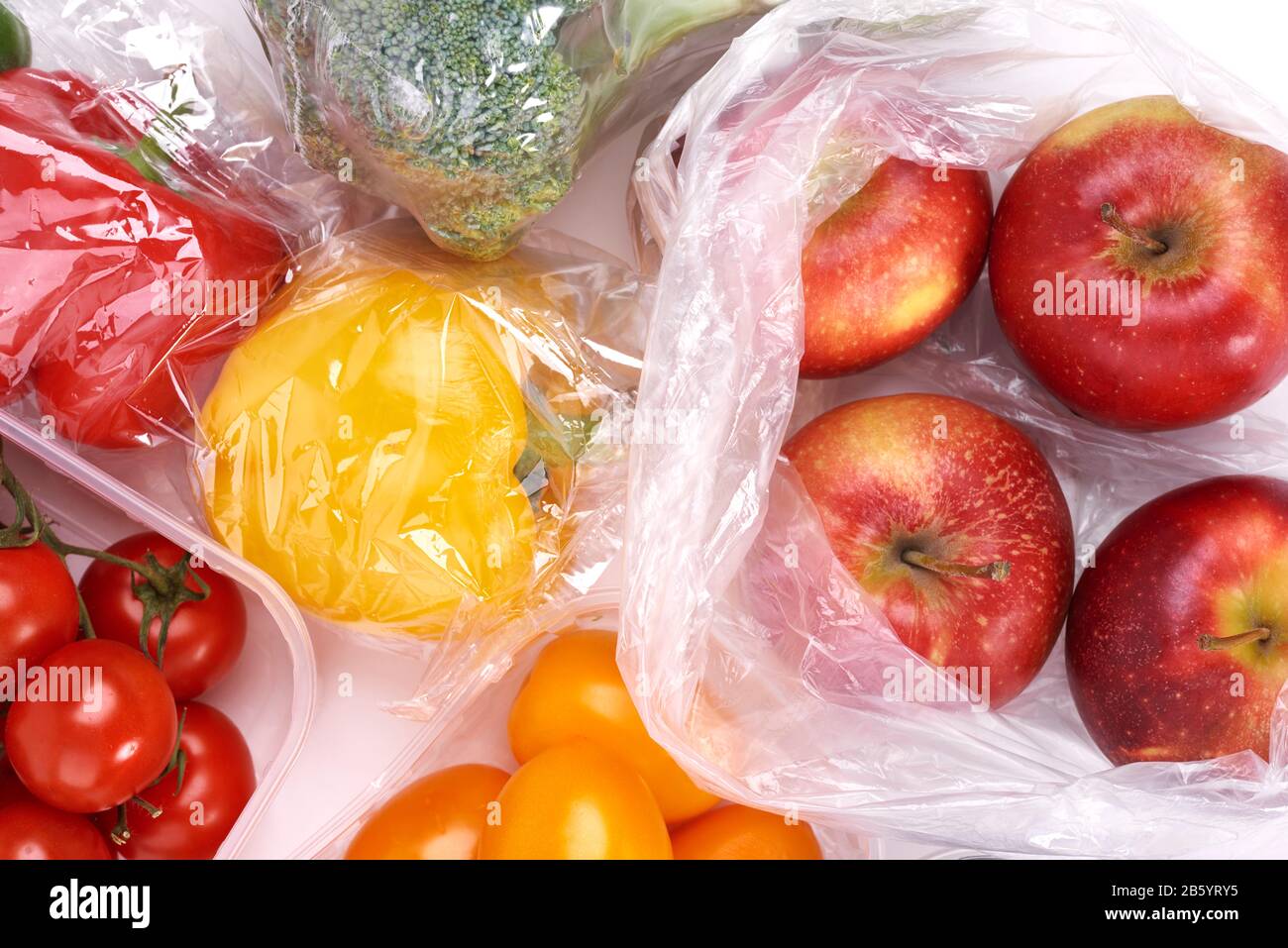 Plastiktüten aus Obst und Gemüse Stockfoto
