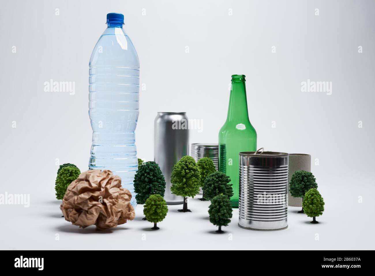 Kreatives Konzept für das Recycling von Müll Stockfoto