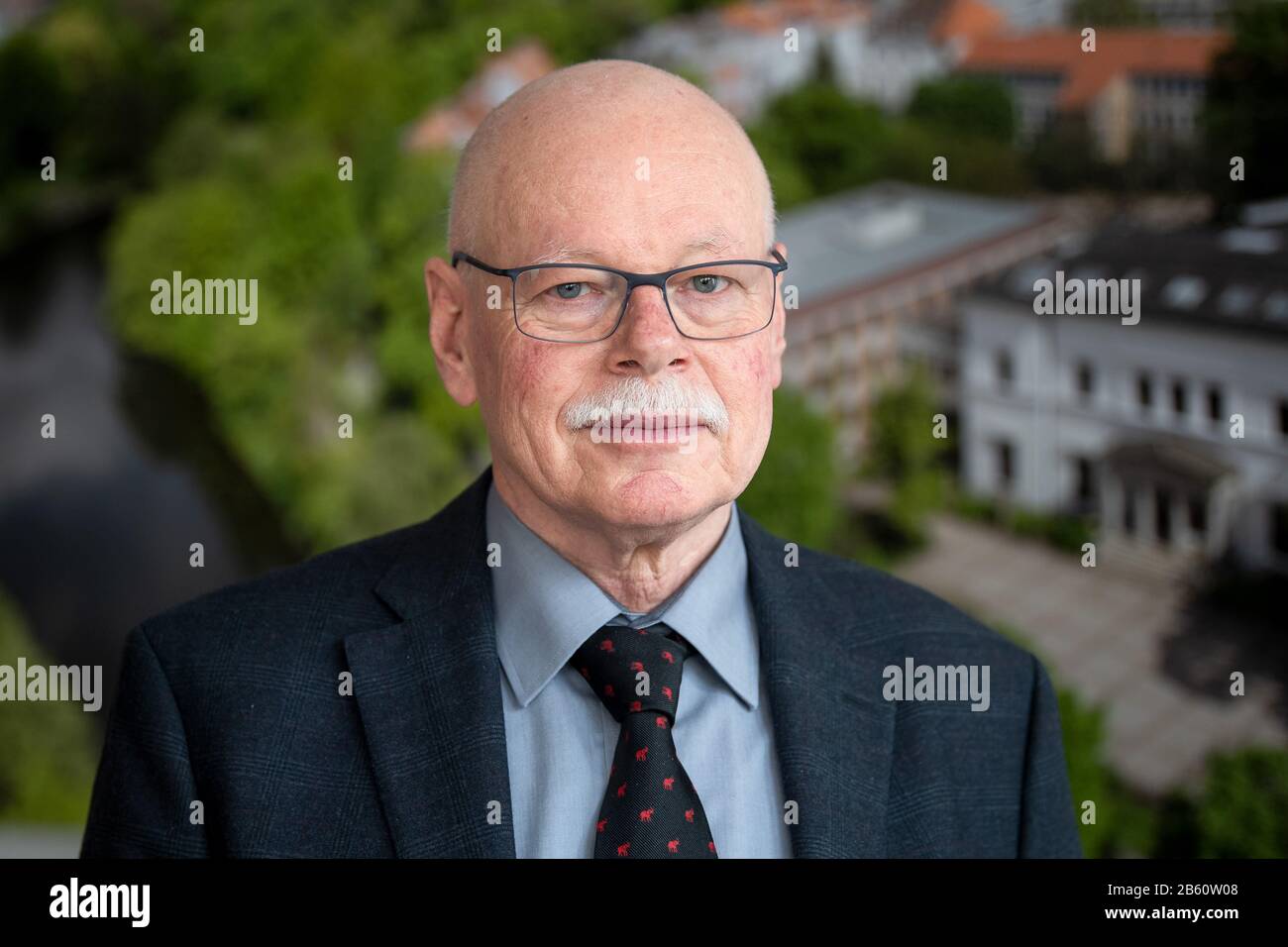 Bremen, Deutschland. März 2020. Ulrich Mäurer, Bremer Innensenator. Auf der Pressekonferenz soll die Entwicklung von Straftaten im vergangenen Jahr vorgestellt werden. Kredit: Sina Schuldt / dpa / Alamy Live News Stockfoto