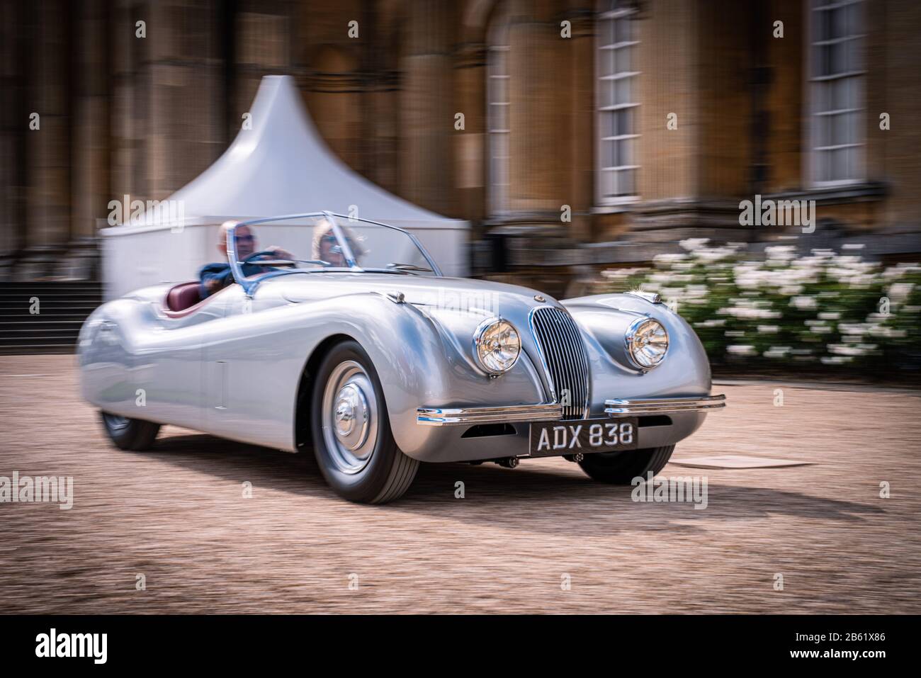 1950 Jaguar XK120 Drophead Coupé, aufgenommen im Salon Prive im Blenheim Palace Sept. 2019 Stockfoto