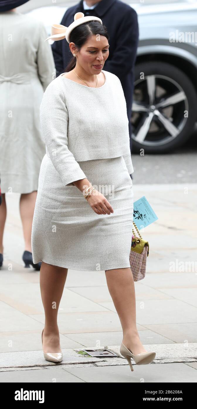 Innenminister Priti Patel kommt am Commonwealth Day in der Westminster Abbey, London an. Der Dienst ist der Herzog und die Herzogin von Sussex's endgültiger offizieller Einsatz, bevor sie das Königsleben beenden. Stockfoto