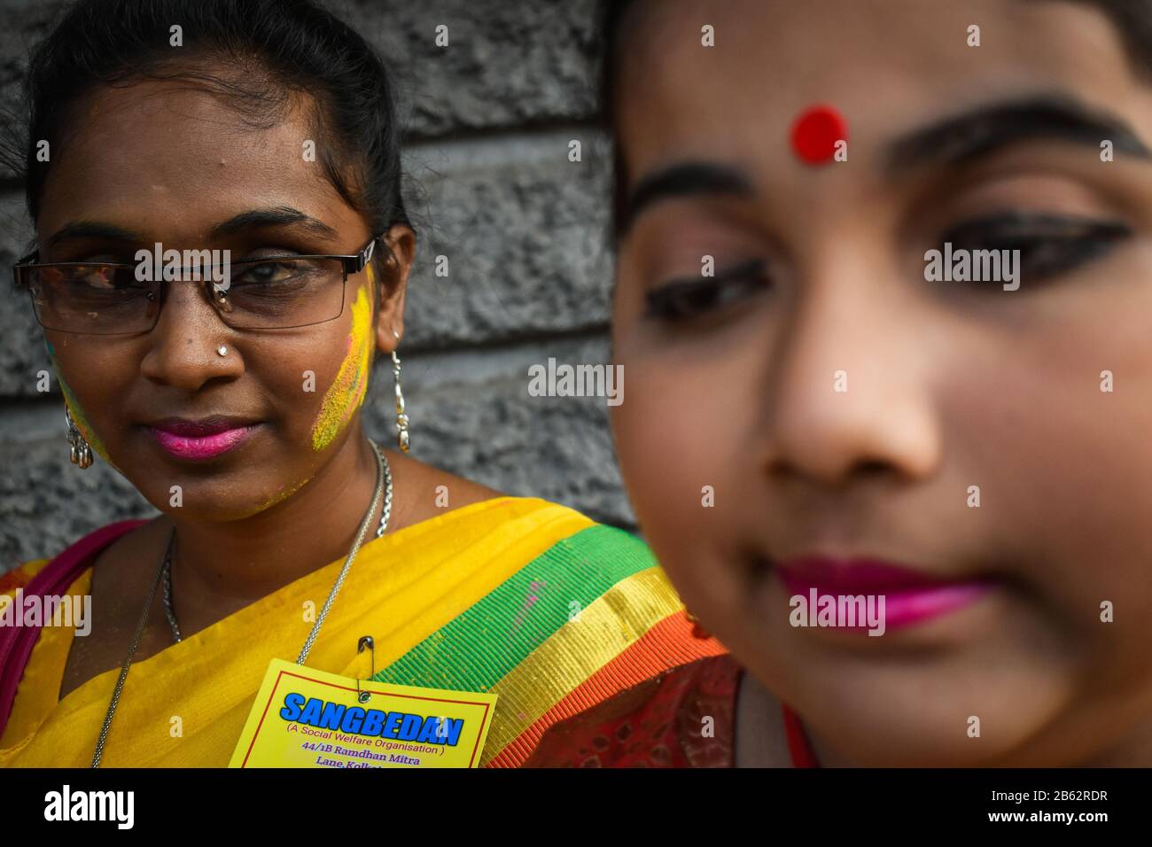 Kolkata, Indien. März 2020. Körperlich behinderte Personen spielen Holi. (Foto von Sudipta das/Pacific Press/Sipa USA) Credit: SIPA USA/Alamy Live News Stockfoto