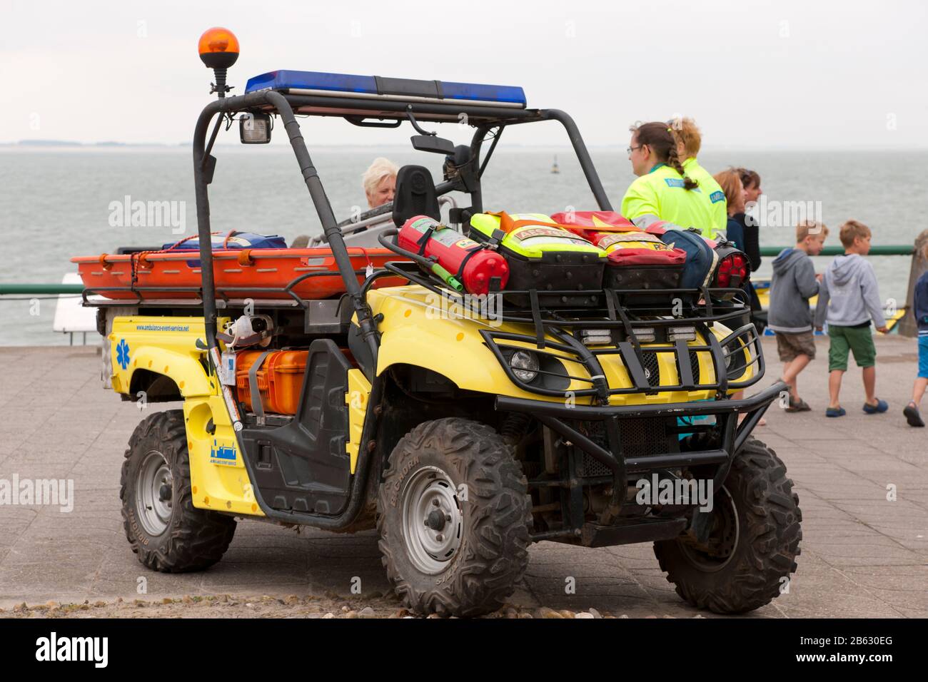 Rettungsfahrzeug für medizinische Strand-Quad-Rettungswagen Stockfoto