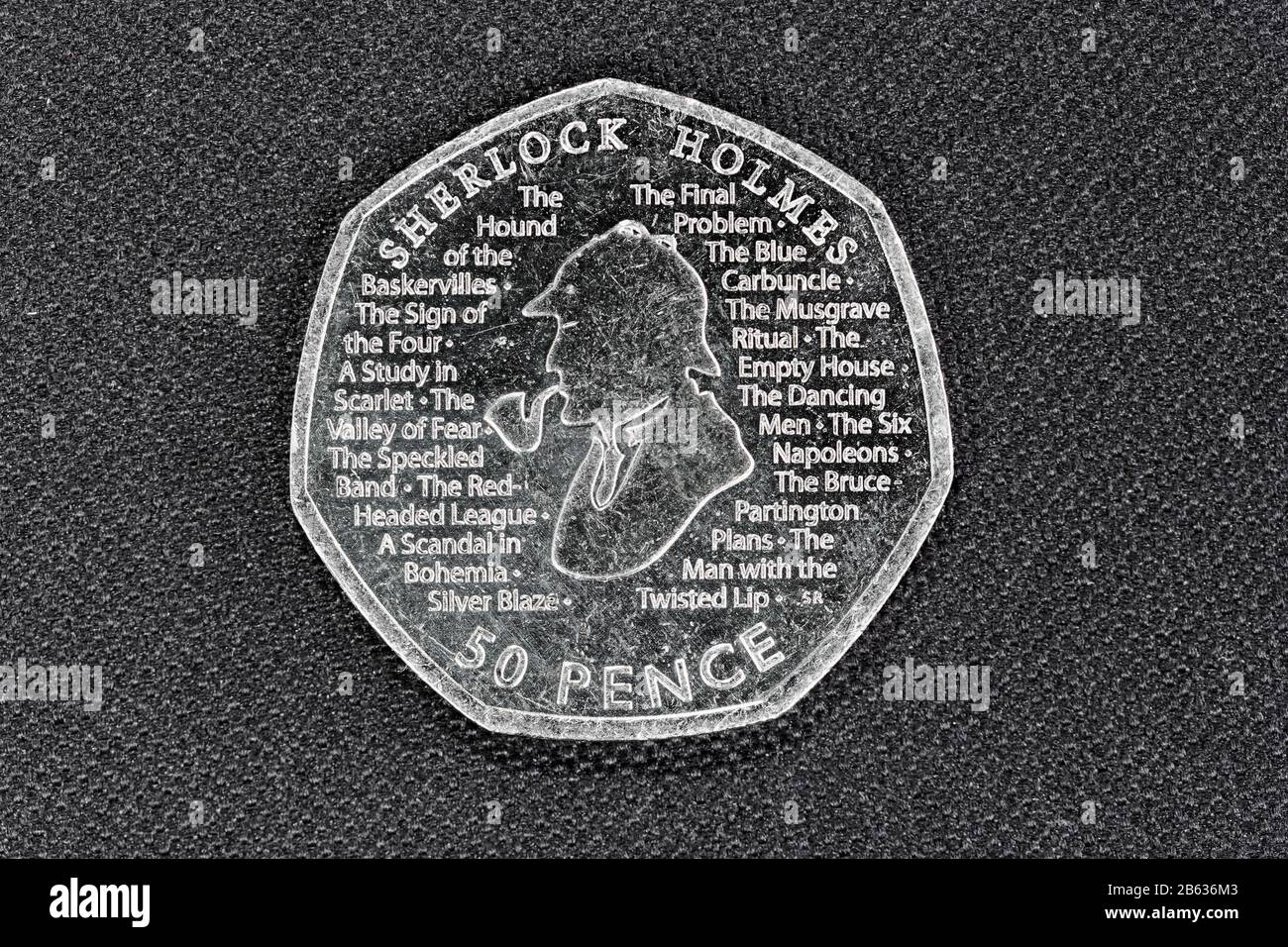 Der von der Royal Mint 2019 veröffentlichte Sherlock Holmes 50p erinnert an den 160. Jahrestag von Sir Arthur Conan Doyles Geburt. Stockfoto