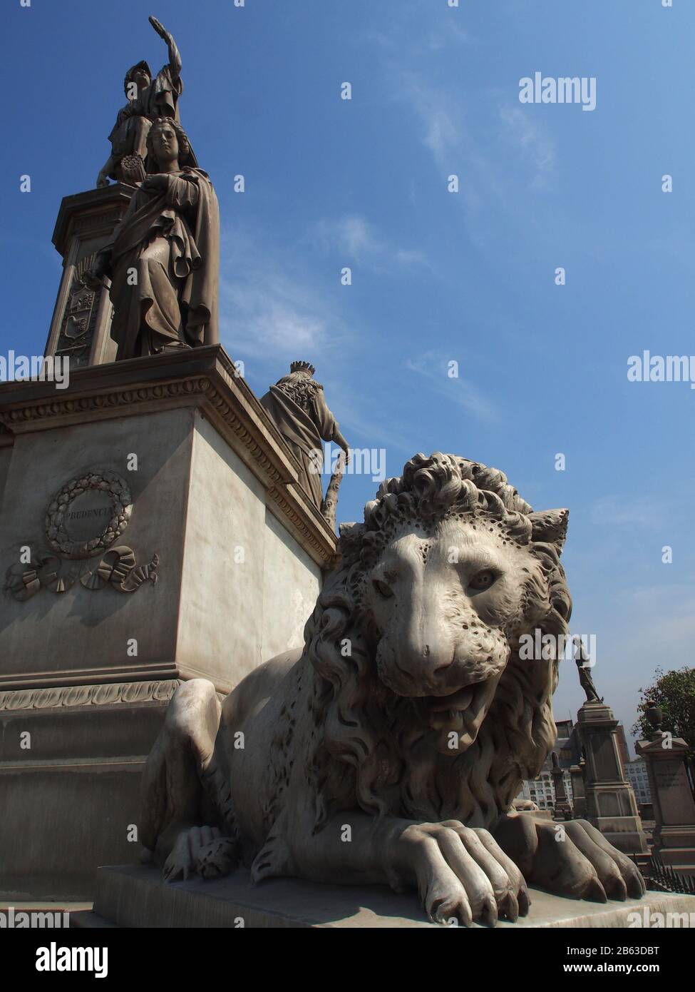 Krypta des peruanischen Präsidenten Ramon Castilla auf dem allgemeinen Friedhof von Lima Presbiero Matias Maestro. Castilla war ein peruanischer Führer, der viele Male als Präsident von Peru diente; für eine kurze Zeit im Jahr 1844, dann im Jahr 1844 bis zum Jahr 1851, erneut von 1855 bis zum Jahr 1862 und schließlich während einer kurzen Periode im Jahr 1863. Stockfoto