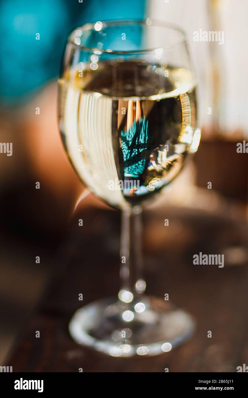 Gläser Champagner mit geringer Schärfentiefe Stockfoto