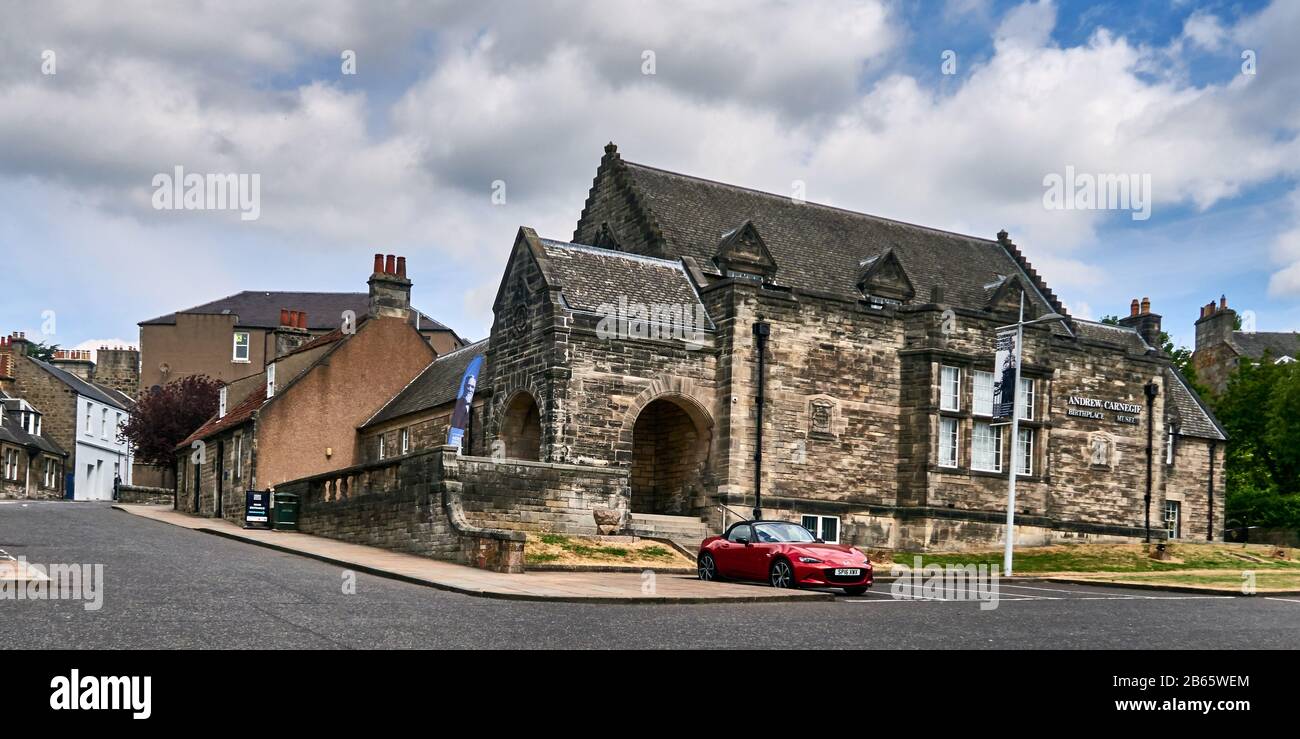 Großbritannien, Schottland, Dunfermline City, DAS ANDREW CARNEGIE BIRTHPLACE MUSEUM, im Jahr 1895 wurde das Geburtshaus Cottage als überraschendes 60. Geburtstagsgeschenk für Andrew Carnegie von seiner Frau Louise gekauft Stockfoto
