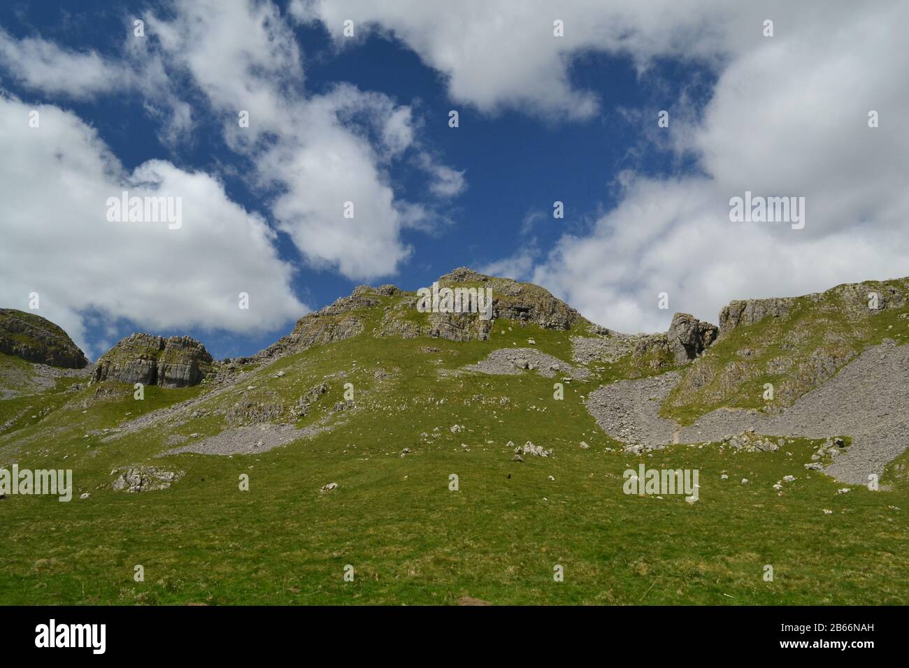 Hügel in der Nähe von Settle, Yorkshire Dales Stockfoto
