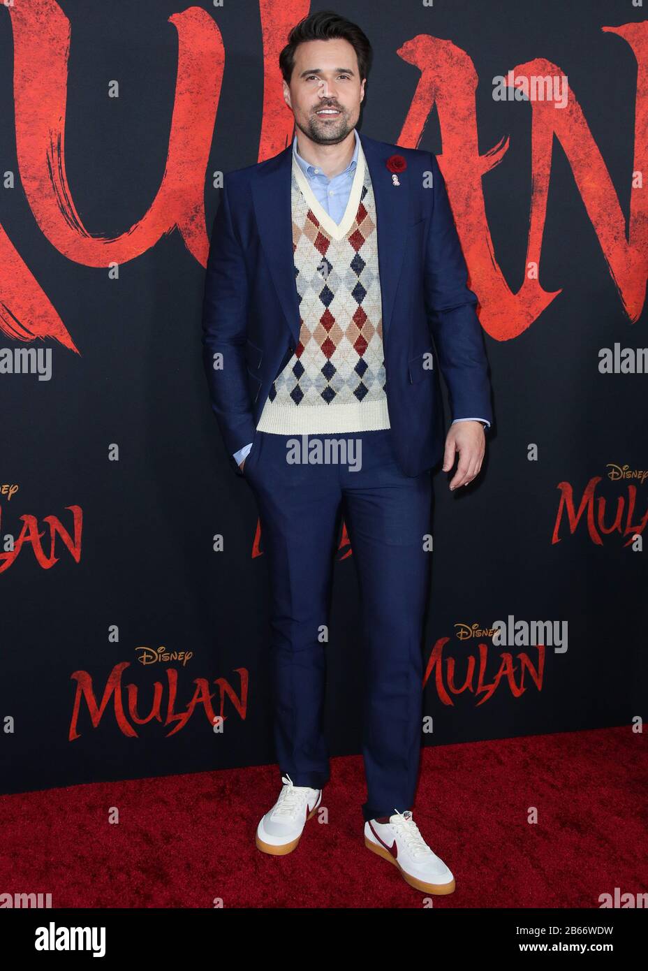 Hollywood, Vereinigte Staaten. März 2020. Hollywood, LOS ANGELES, KALIFORNIEN, USA - 09. MÄRZ: Brett Dalton kommt zur Weltpremiere Von Disneys "Mulan", die am 9. März 2020 im El Capitan Theatre und Dolby Theatre in Hollywood, Los Angeles, Kalifornien, USA stattfand. (Foto von Xavier Collin/Image Press Agency) Stockfoto