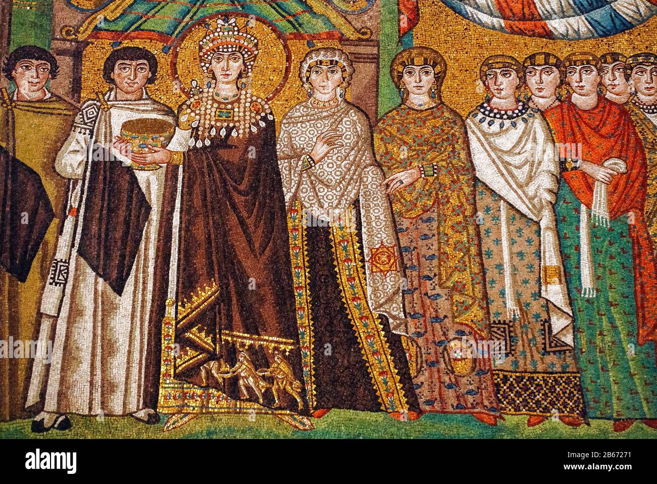 Italien Emilia Romagna Ravenna - Basilika San Vitale - Presbyterium - Empress Theodora und ihr Hof Stockfoto