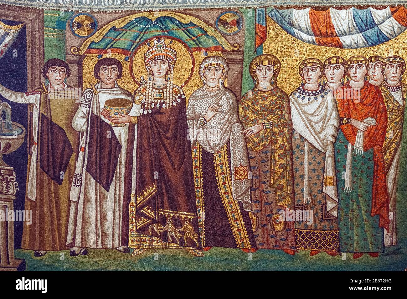 Italien Emilia Romagna Ravenna - Basilika San Vitale - Presbyterium - Empress Theodora und ihr Hof Stockfoto